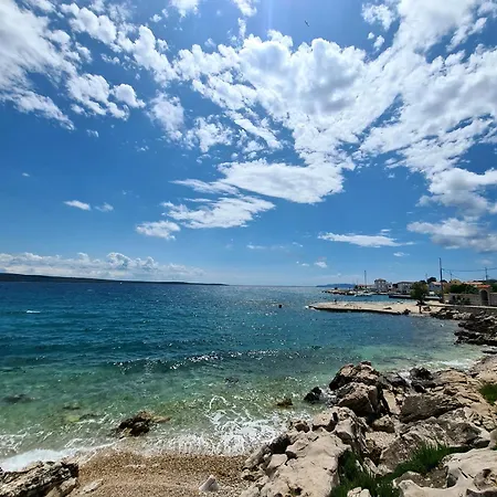 Apartment Rozmaryn Nerezine