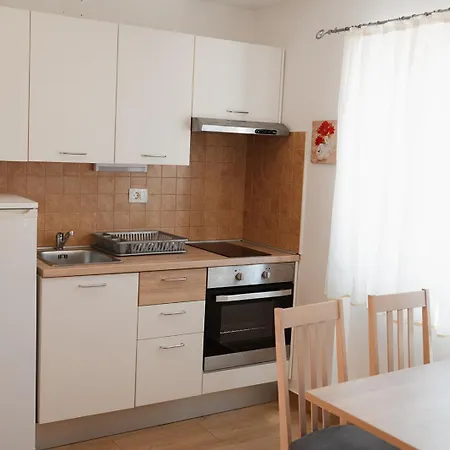 Apartament Rozmaryn Nerezine
